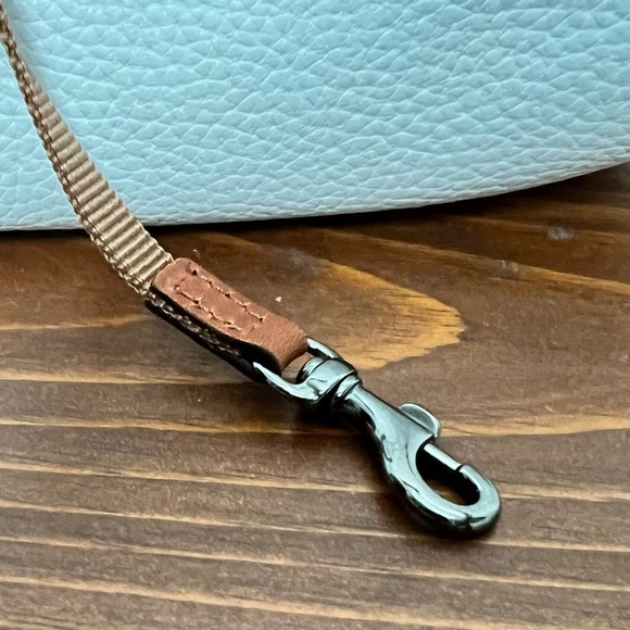 NEW Dooney & Bourke White Italian Leather Embossed Lizard Ginger Pouchette - Picture 10 of 13